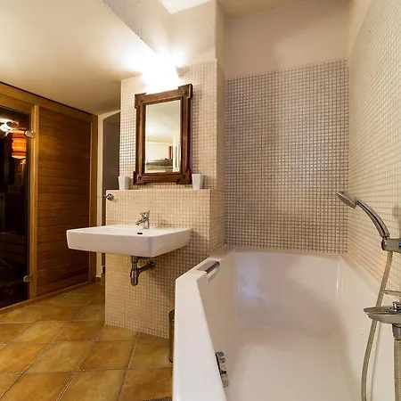 Гостевой дом Cortes 4*