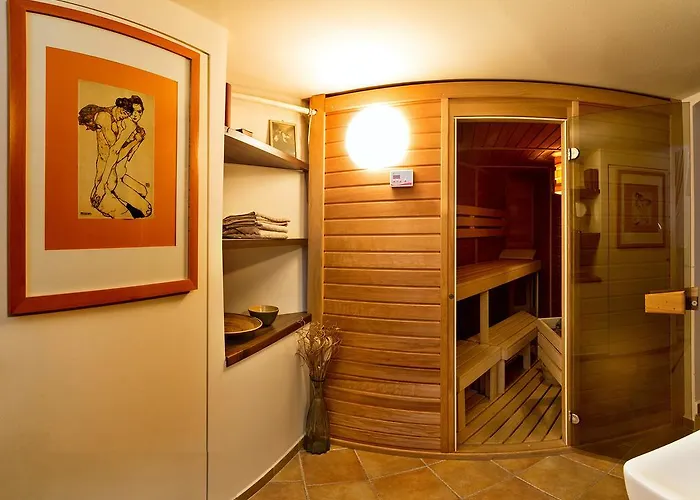Cortes Guest house