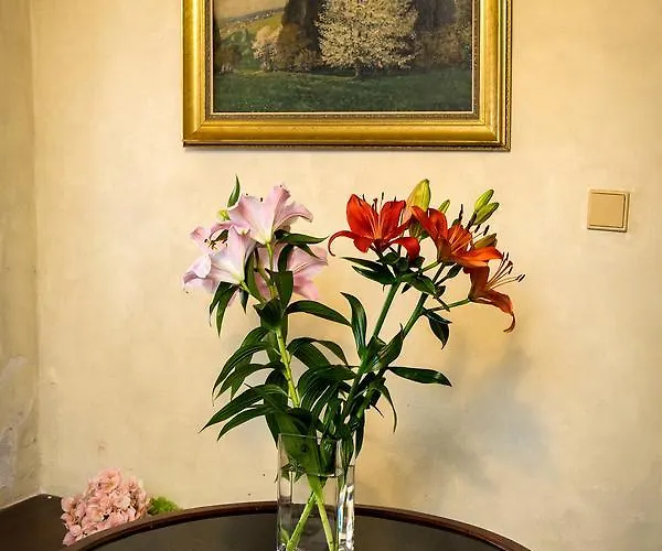 Guest house Cortes 4*