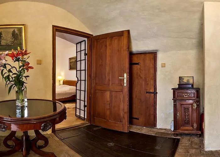Cortes Guest house